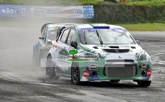 42 Noel Greene & Derek Tohill Supercars